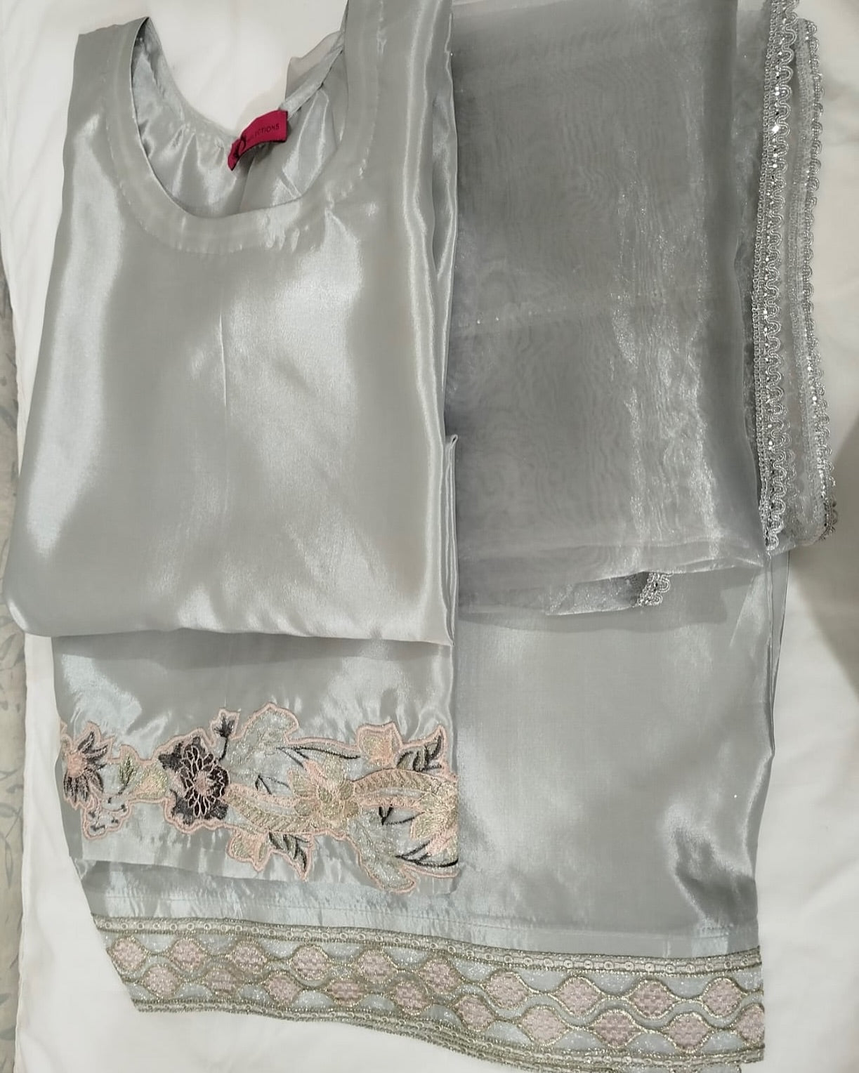 Regal 3-Piece Farshi Shalwar Ensemble with Embroidered Details